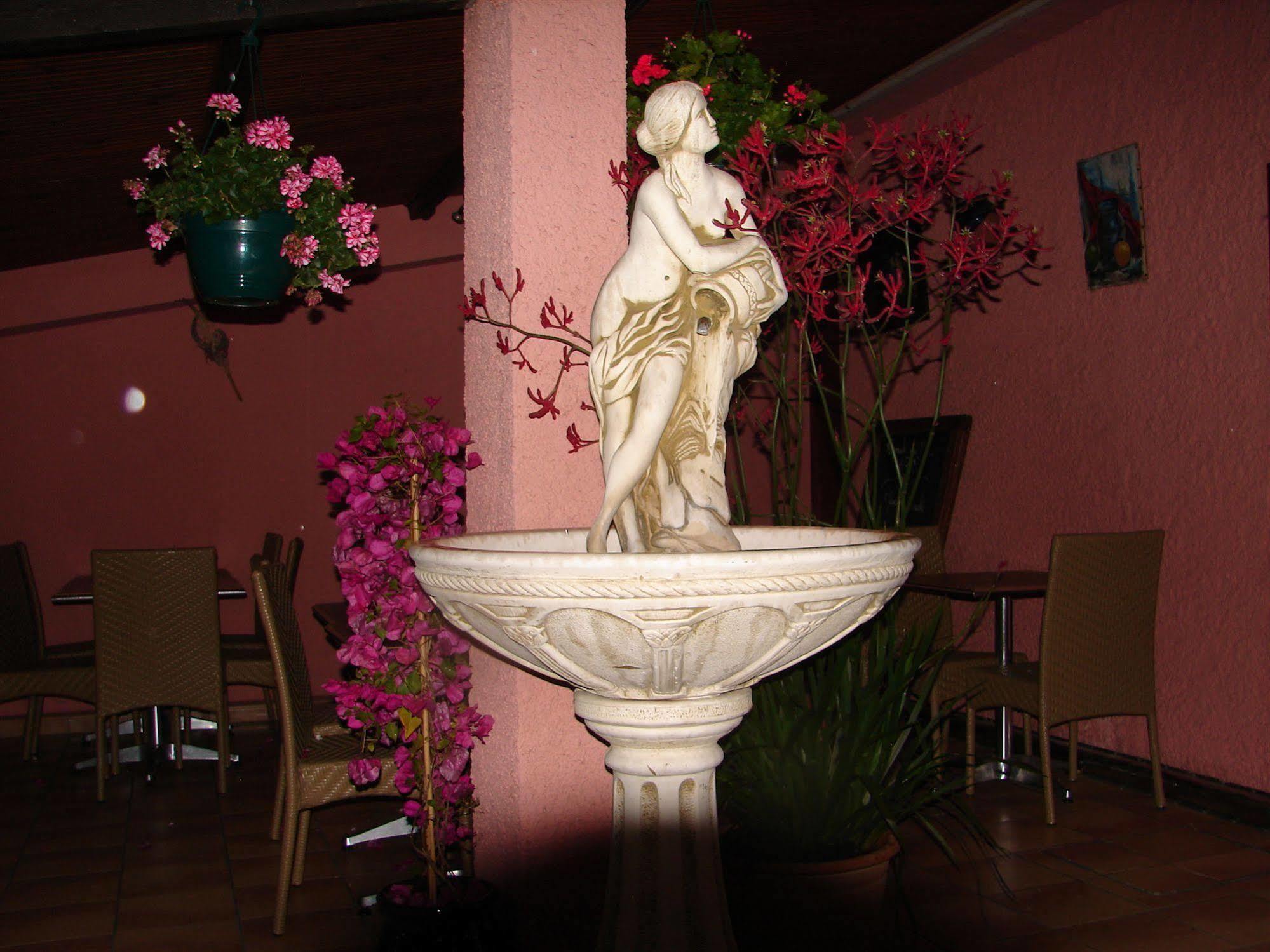 Logis Hotel Restaurant Les Charmettes Argeles-sur-Mer Ngoại thất bức ảnh