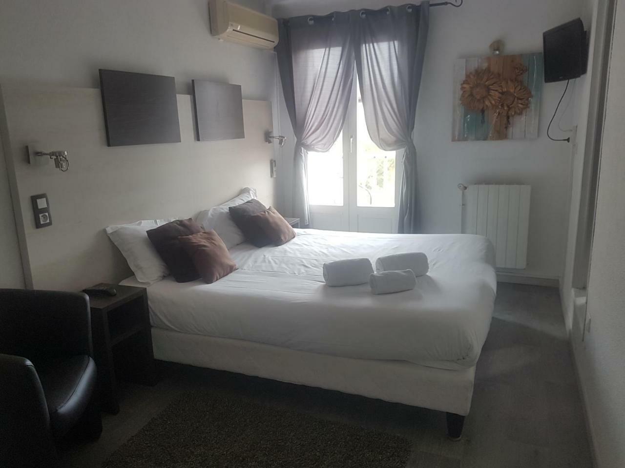 Logis Hotel Restaurant Les Charmettes Argeles-sur-Mer Ngoại thất bức ảnh